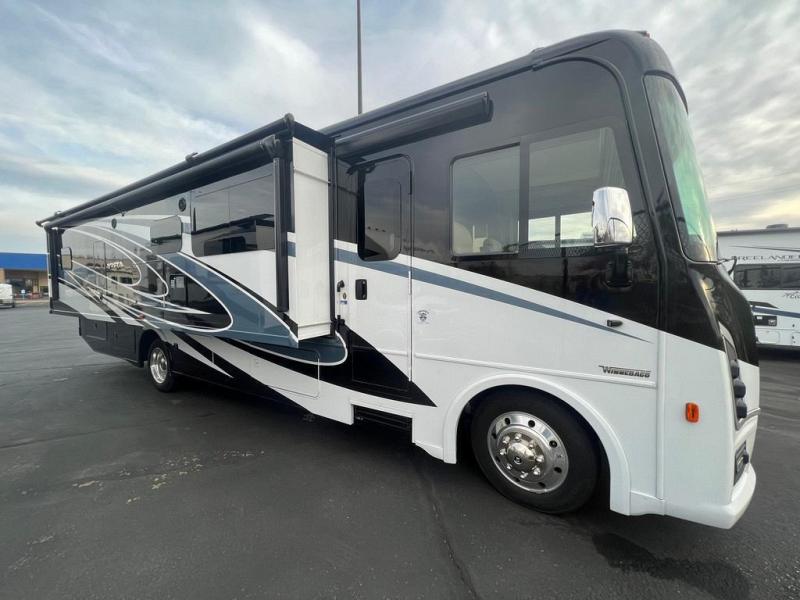 2024 Winnebago Vista 34R, $ 139,990