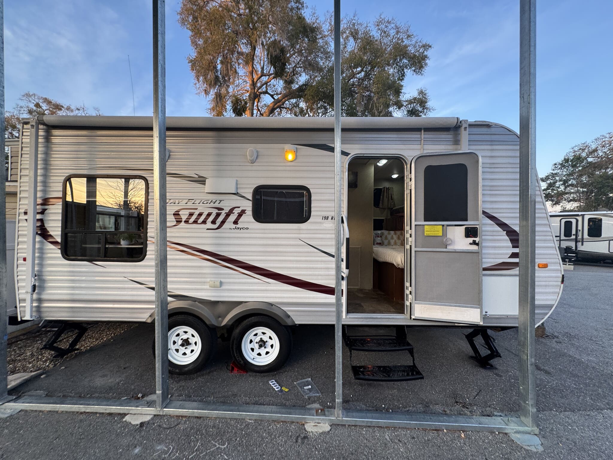 2014 Jayco Jay Flight Swift 198RD, $ 7,995