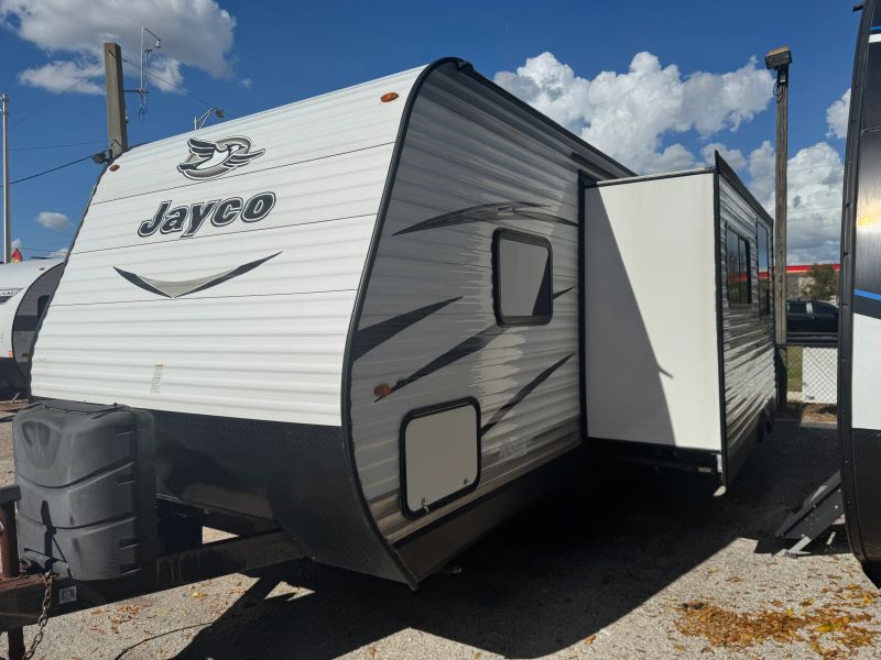 2018 Jayco Jay Flight SLX 8, $ 13,900