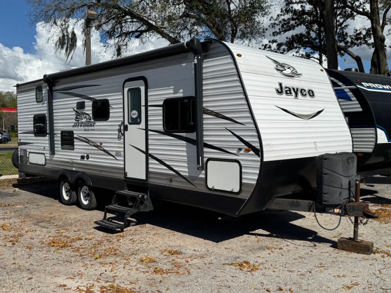 2018 Jayco Jay Flight SLX 8, $ 13,900