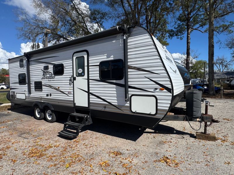 2018 Jayco Jay Flight SLX 8, $ 13,900