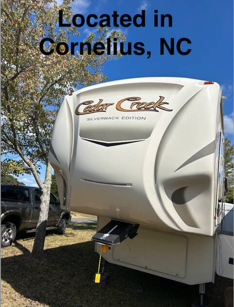 2017 Forest River Cedar Creek Silverback 29RE, $ 34,986