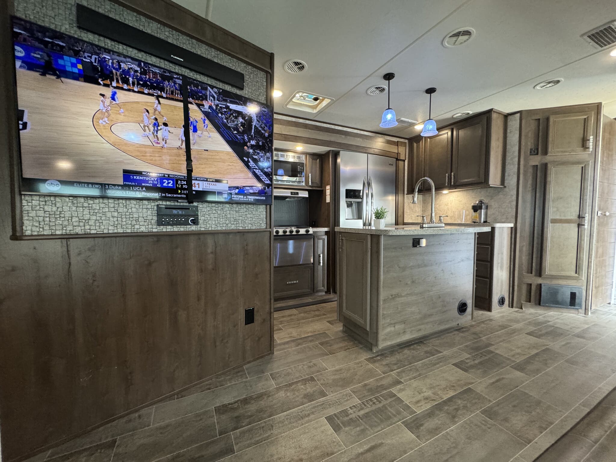 2018 Highland Ridge Open Range OT328BHS, $ 28,750