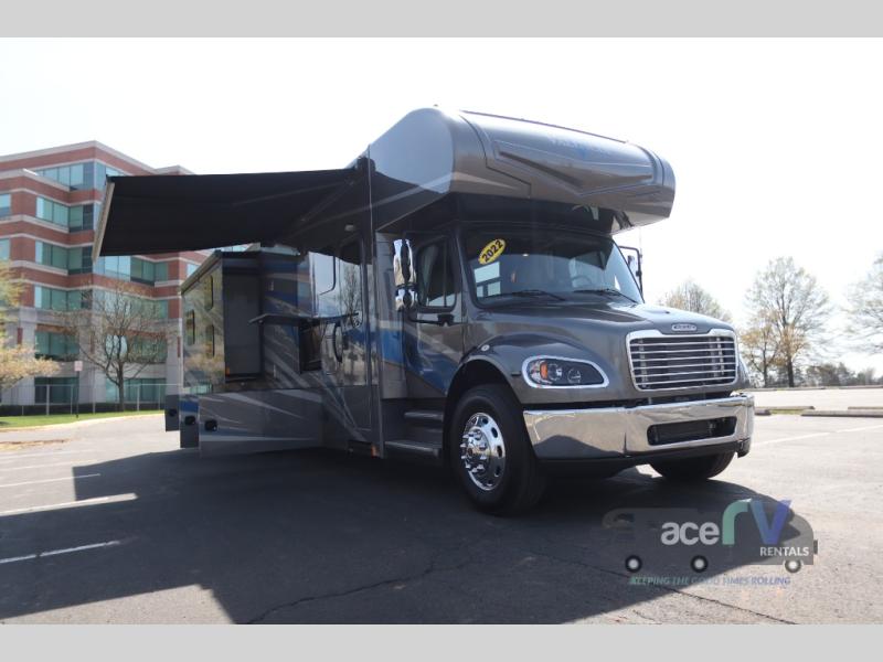 2022 Renegade Valencia 38BB, $ 0