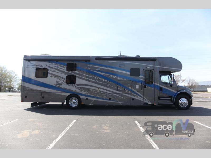 2022 Renegade Valencia 38BB, $ 0