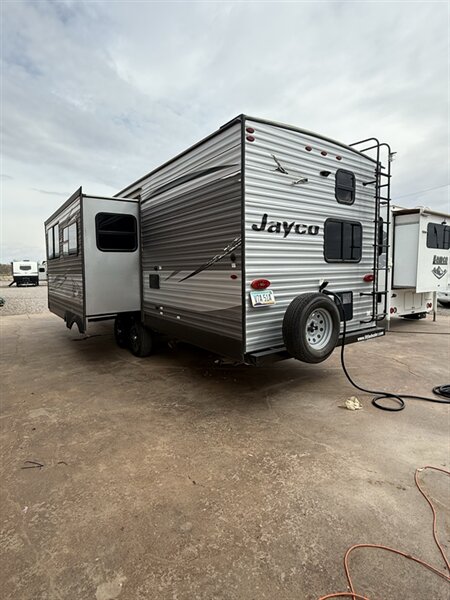 2021 Jayco Jay Flight 28BHS, $ 21,995