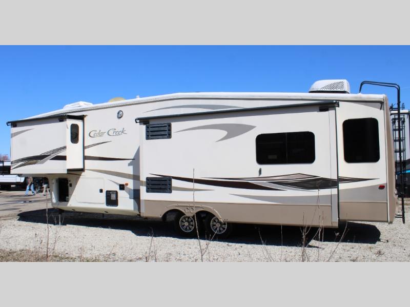 2014 Forest River Cedar Creek 36CKTS, $ 0