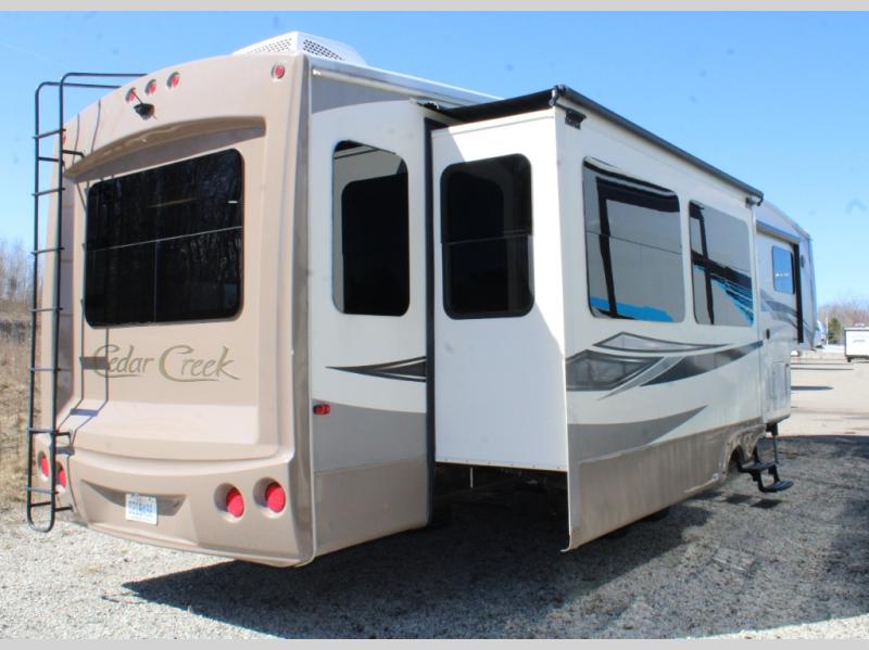 2014 Forest River Cedar Creek 36CKTS, $ 0