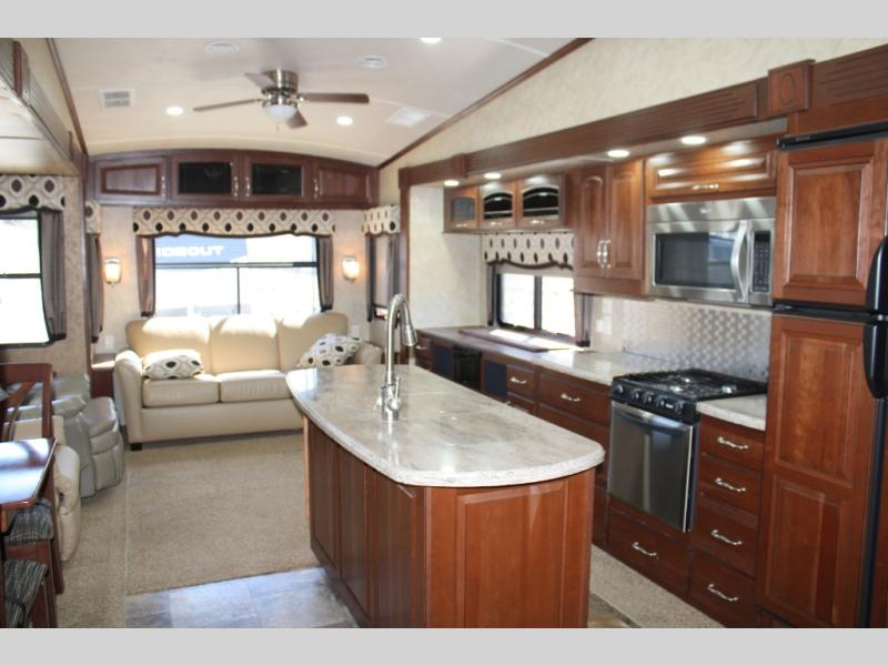 2014 Forest River Cedar Creek 36CKTS, $ 0