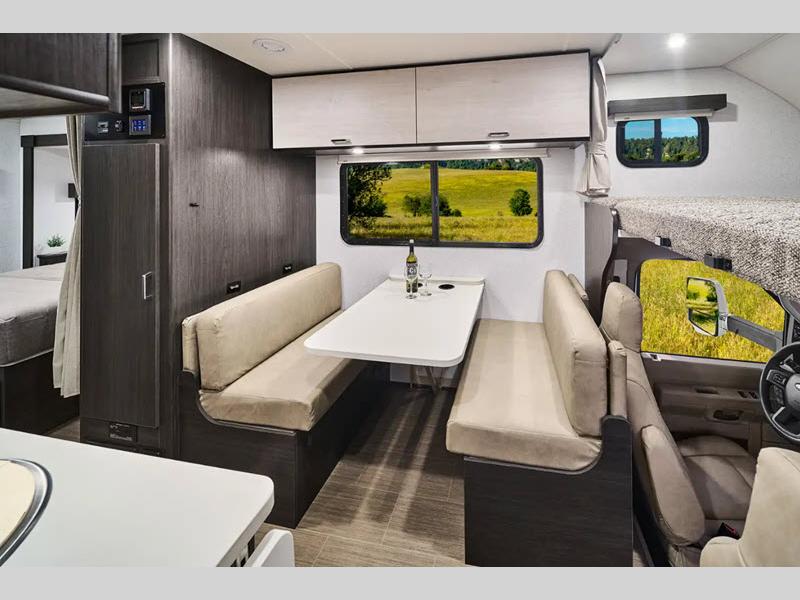 2027 Winnebago Sunflyer 22RS, $ 0