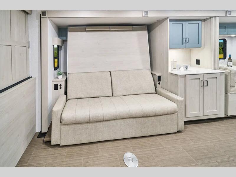 2027 Winnebago Sunflyer 28MB, $ 186,383