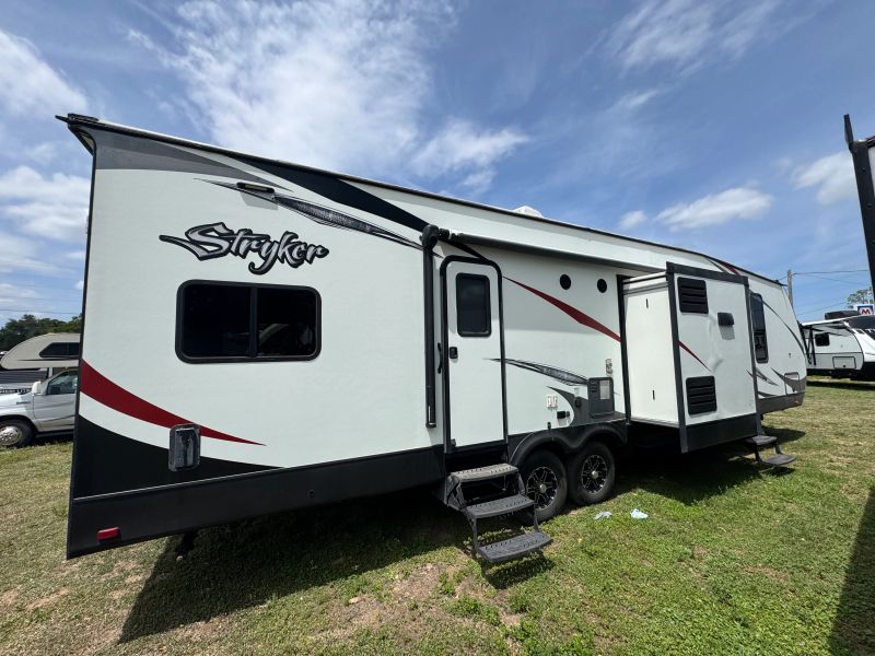 2017 Cruiser RV Stryker Toy Hauler, $ 21,000