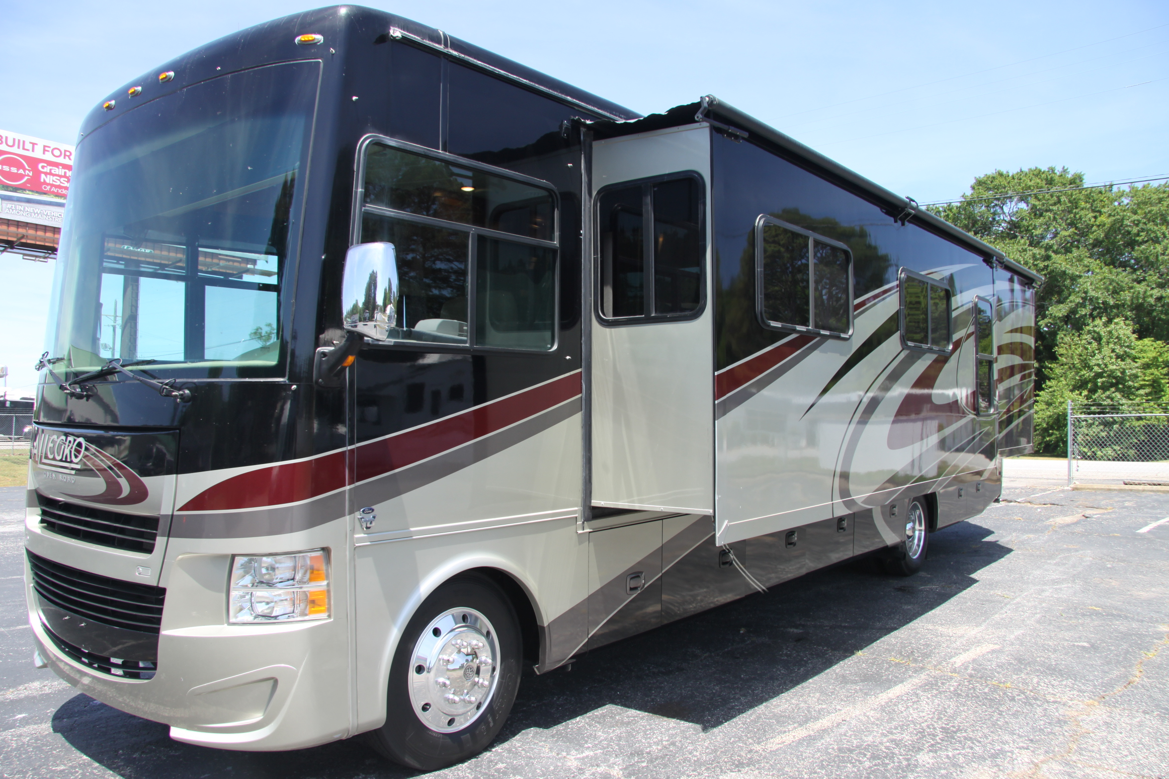 2015 Tiffin Motorhomes Open Road 36LA, $ 59,888