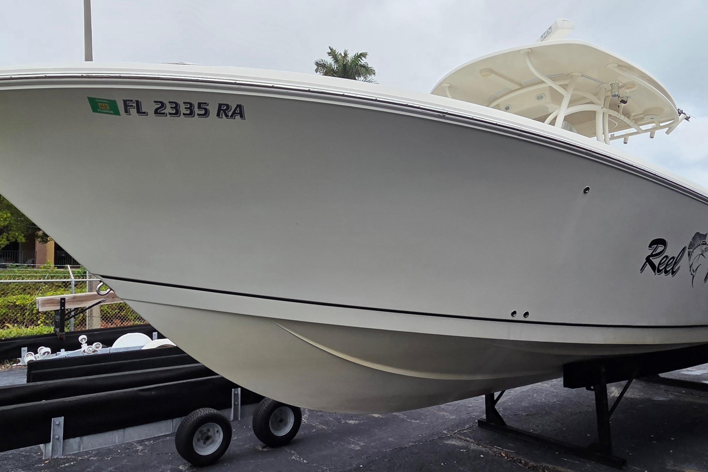 2016 Sailfish 320 CC, $ 139,900.00