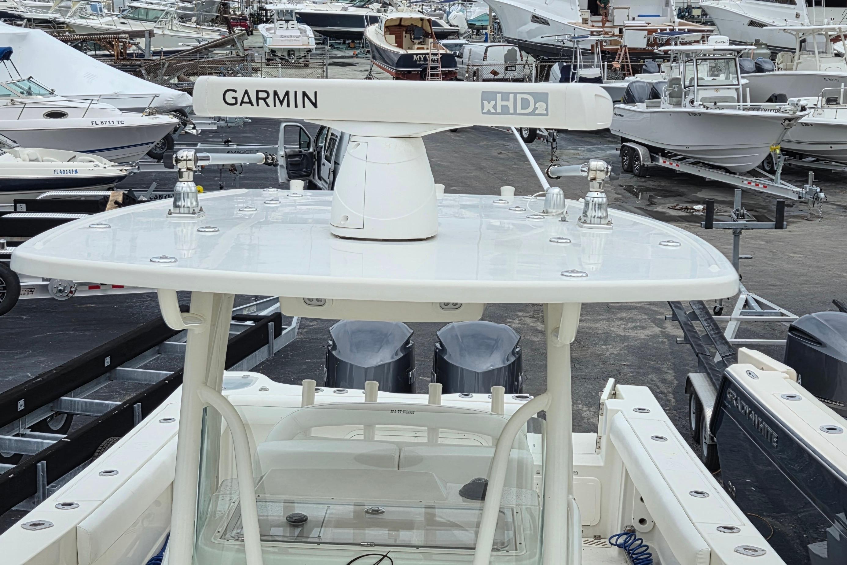 2016 Sailfish 320 CC, $ 139,900.00