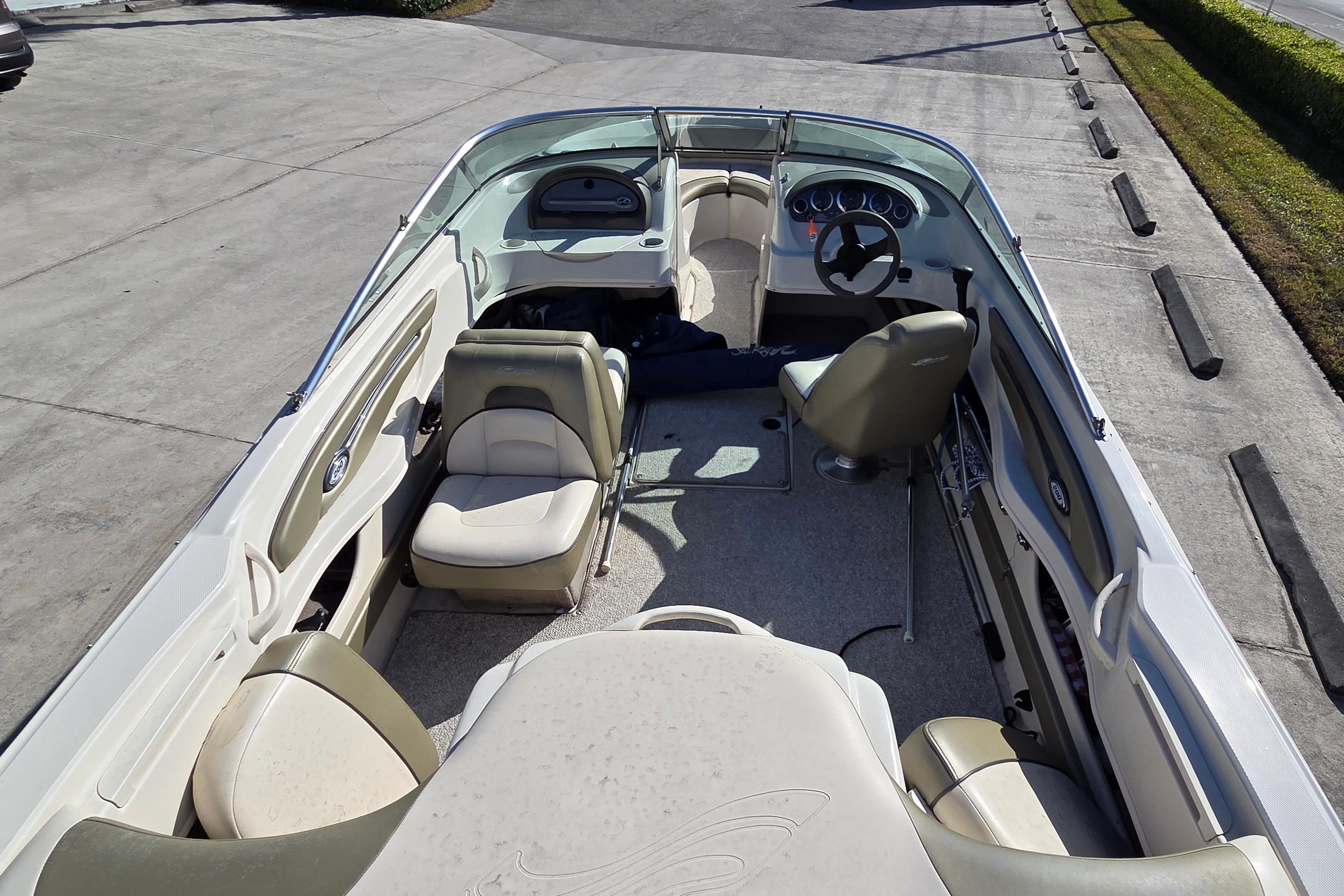 2004 Sea Ray 200 Sport, $ 6,900.00