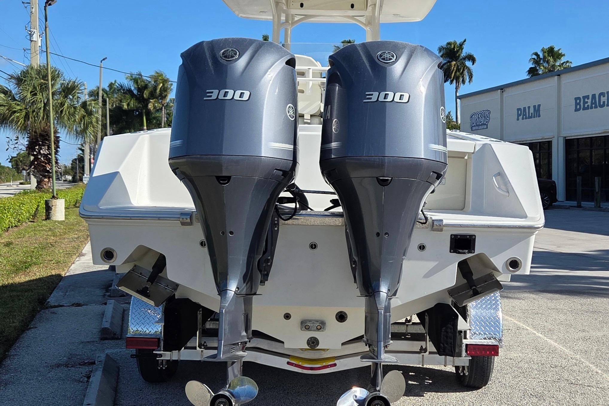 2012 Jupiter 30 FS, $ 149,900.00