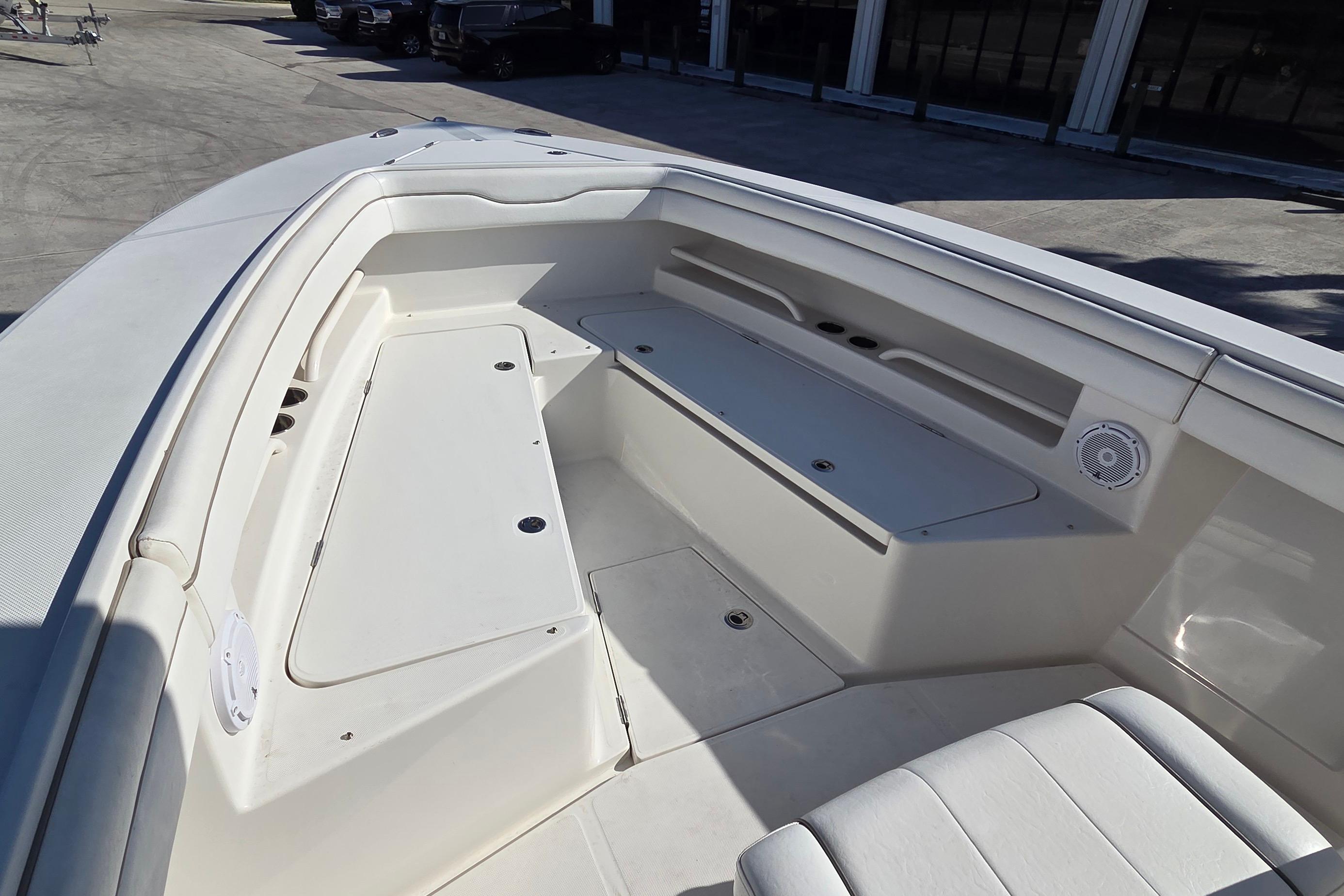 2012 Jupiter 30 FS, $ 149,900.00