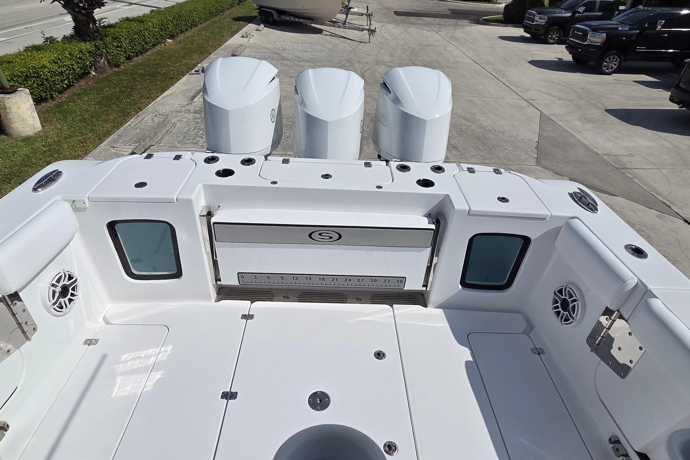 2021 Sportsman Open 352 Center Console, $ 389,900.00