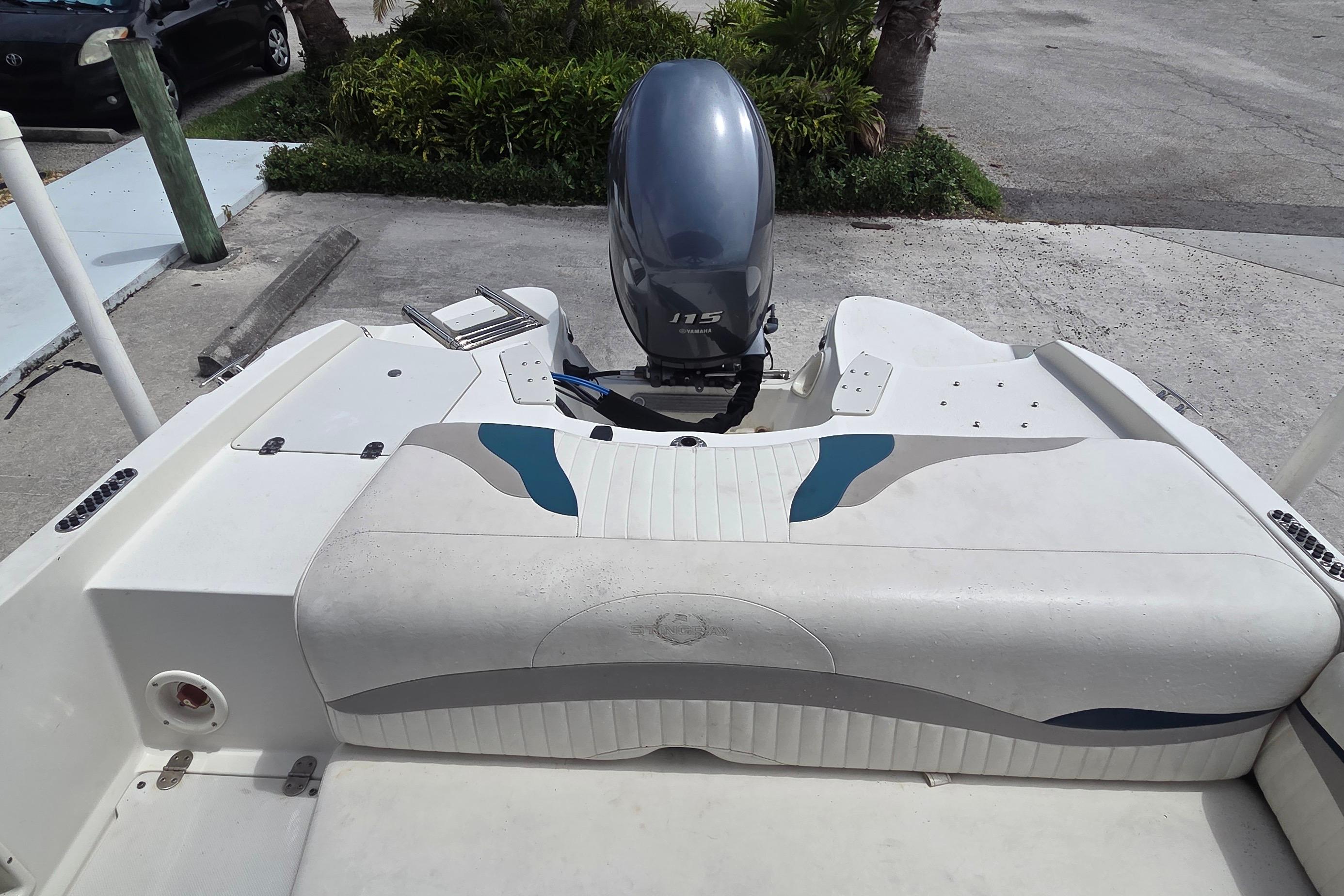 2013 Stingray 194 LX, $ 12,900.00