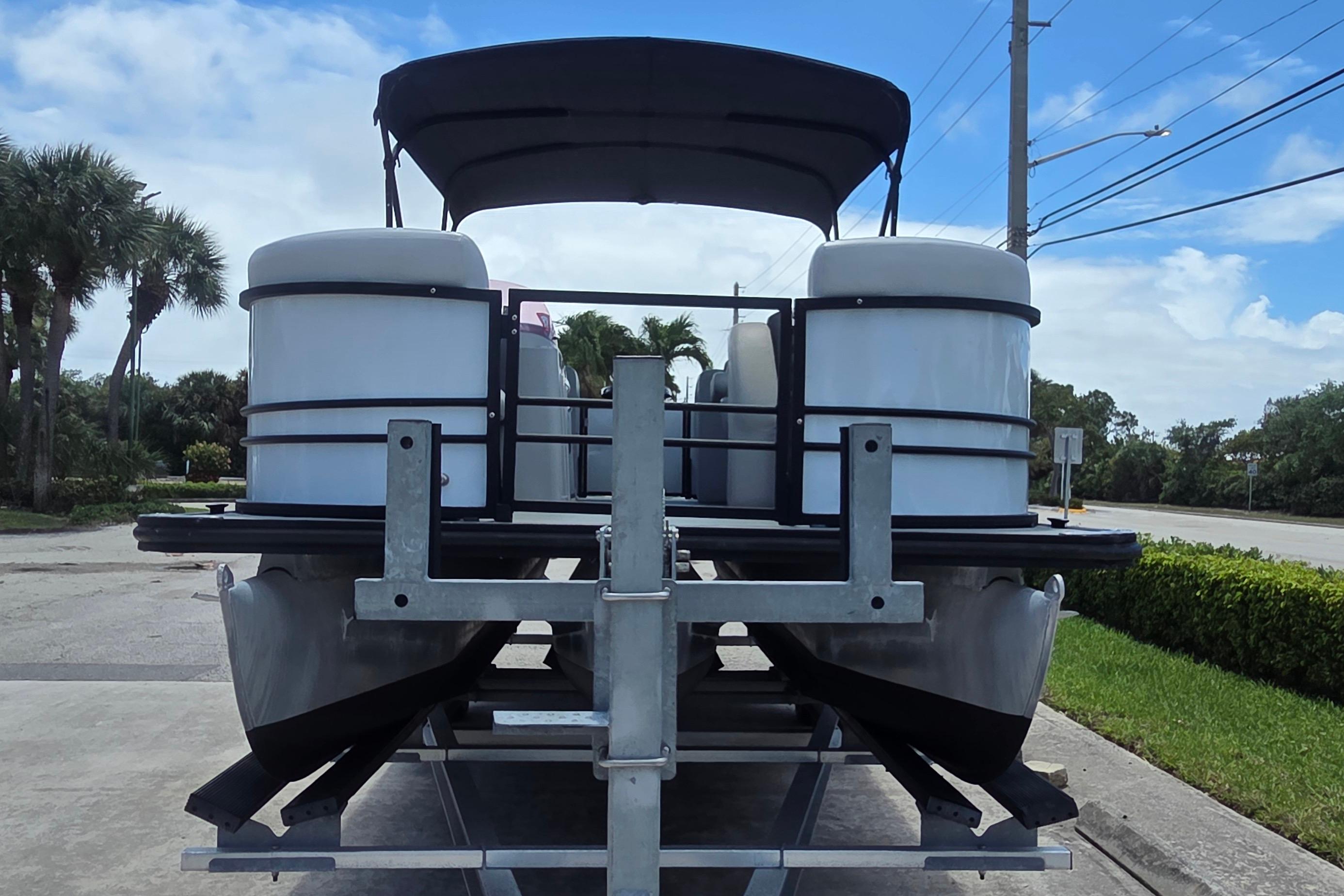 2022 Sylvan Mirage X X3, $ 24,900.00