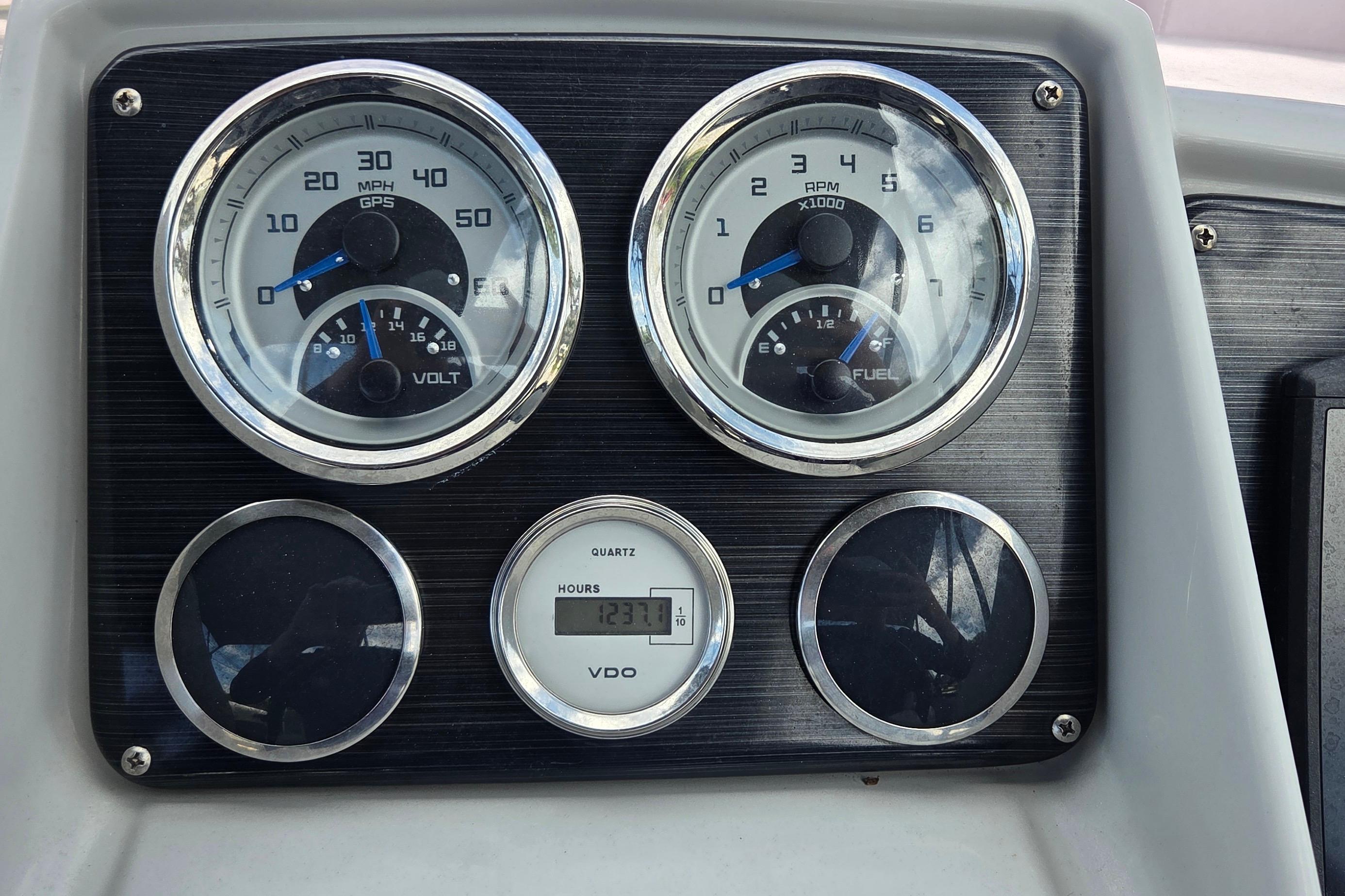 2022 Sylvan Mirage X X3, $ 24,900.00