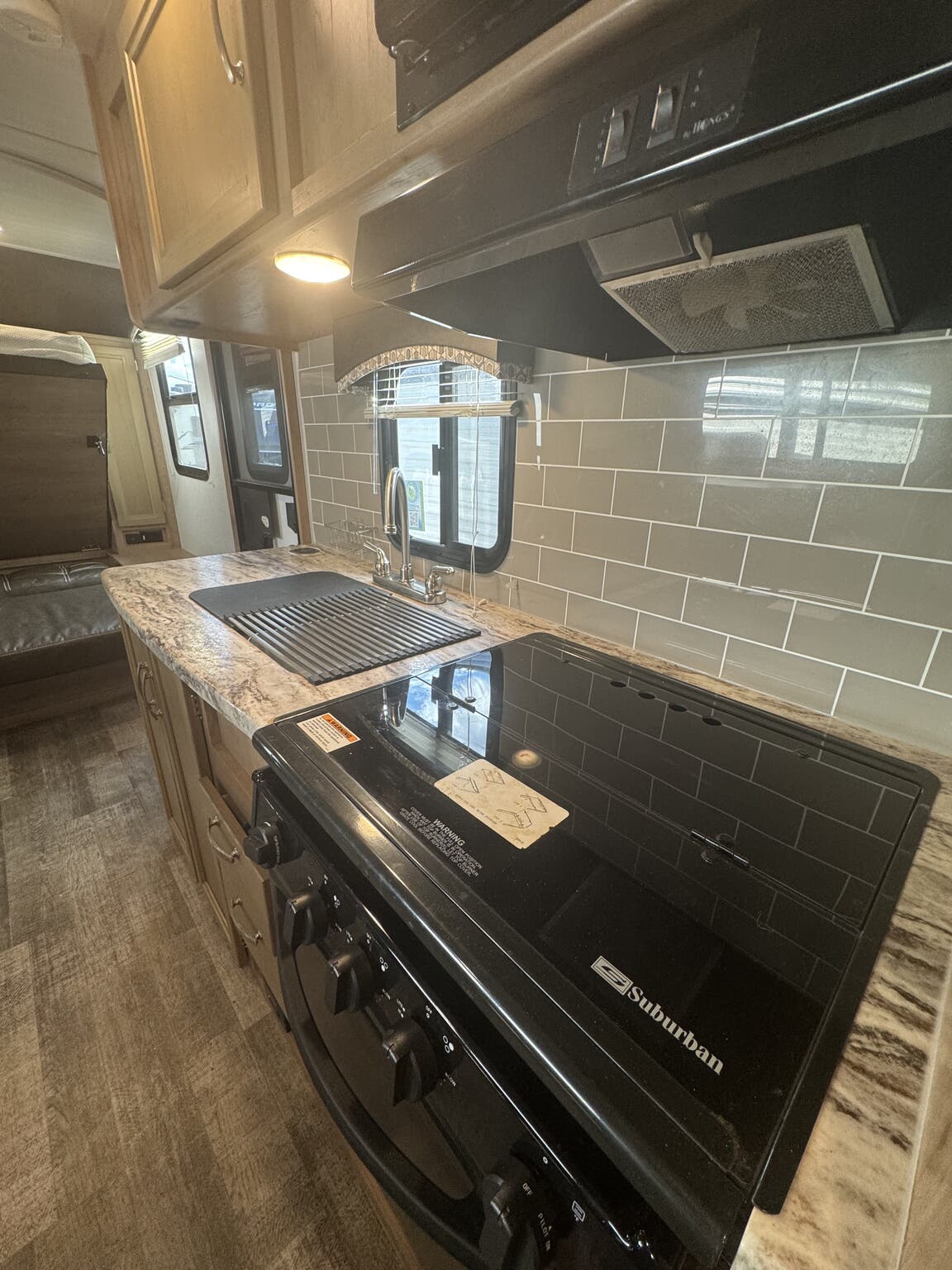 2020 Winnebago Micro Minnie 2306BHS, $ 15,450