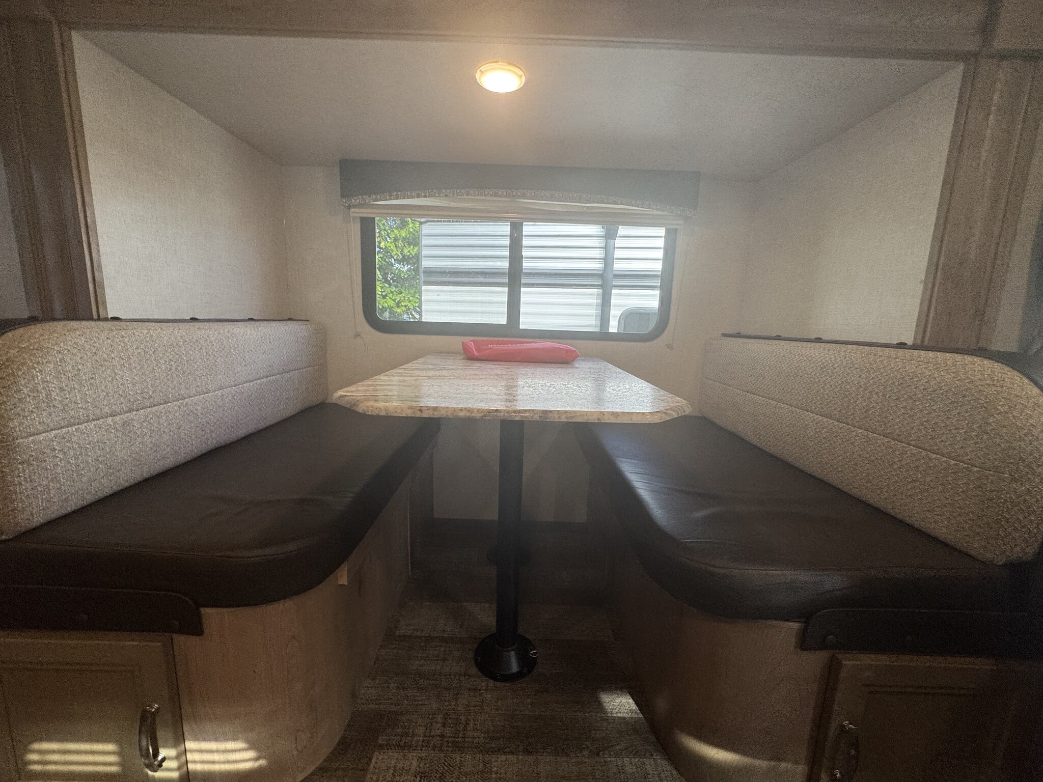 2020 Winnebago Micro Minnie 2306BHS, $ 15,450
