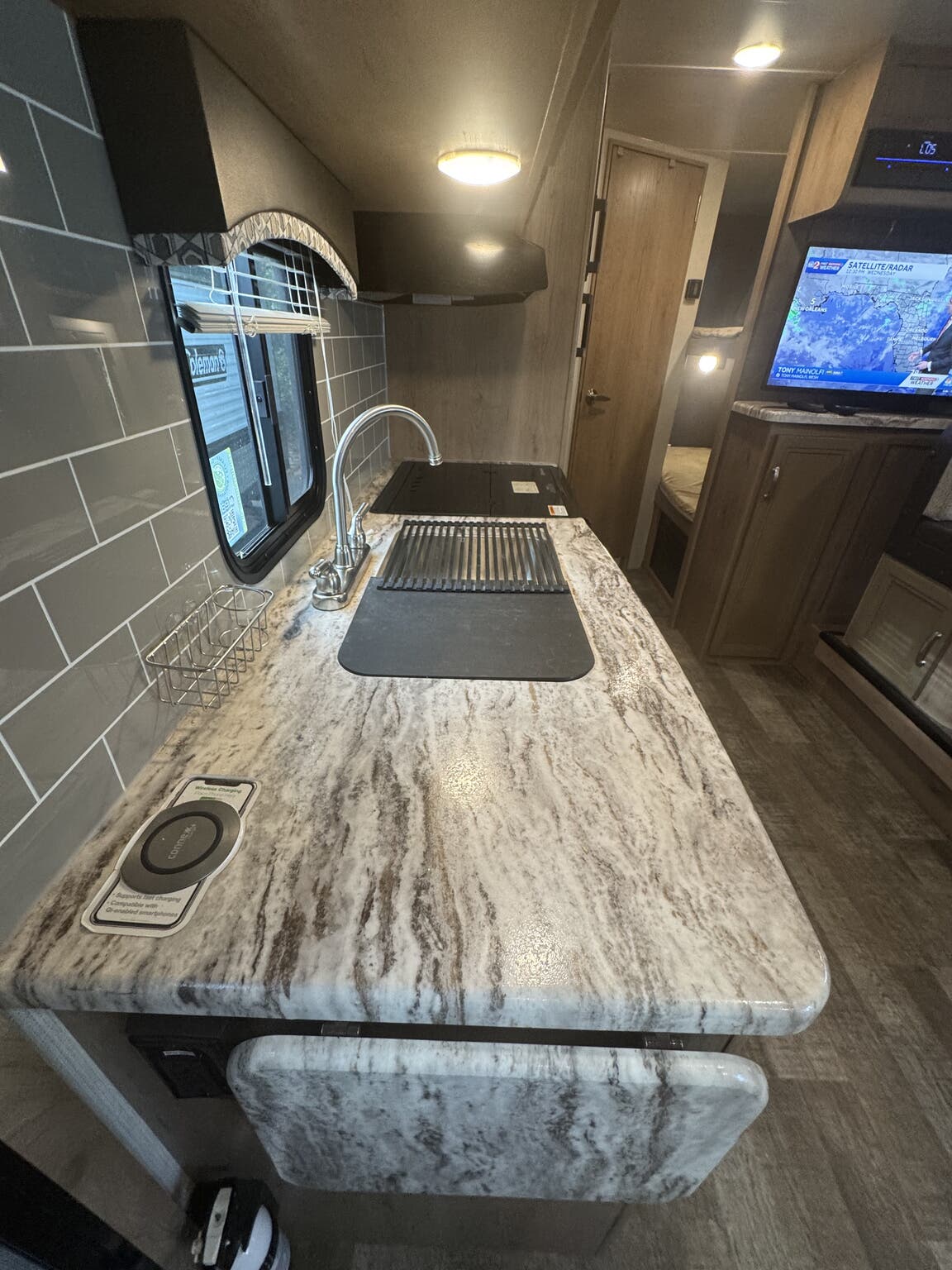 2020 Winnebago Micro Minnie 2306BHS, $ 15,450