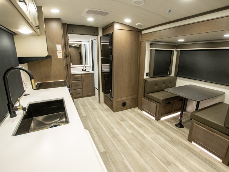 2026 Keystone Cougar Half-Ton (Travel Trailer) 26L, $ 56,244