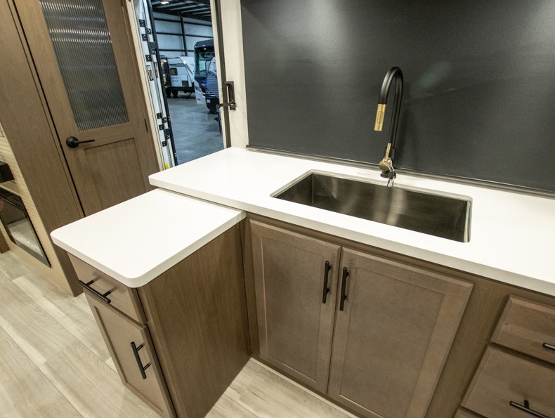 2026 Keystone Cougar Half-Ton (Travel Trailer) 26L, $ 56,244