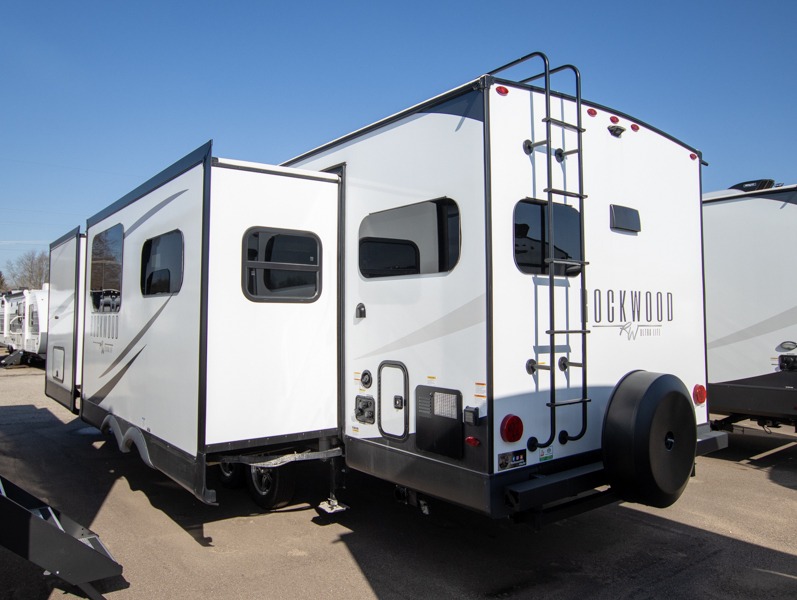 2025 Forest River Rockwood Ultra Lite 2614BS, $ 60,195