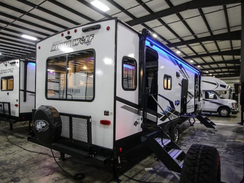 2024 Forest River Cherokee Alpha Wolf 2500RL-L, $ 27,985