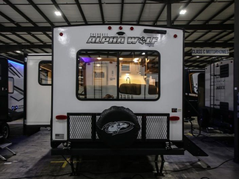 2024 Forest River Cherokee Alpha Wolf 2500RL-L, $ 27,985