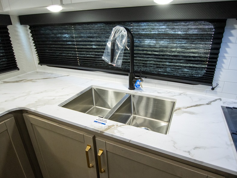 2026 Jayco Eagle SLE 24MLE, $ 58,974