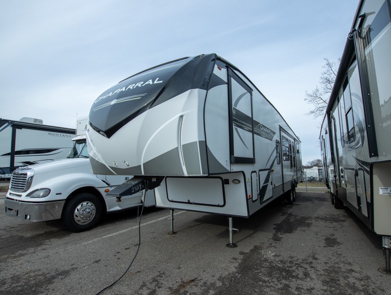 2022 Coachmen Chaparral 367BH, $ 59,876