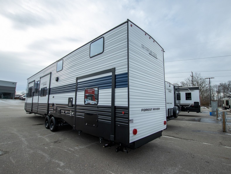 2026 Forest River Cherokee Timberwolf 39DK, $ 83,203