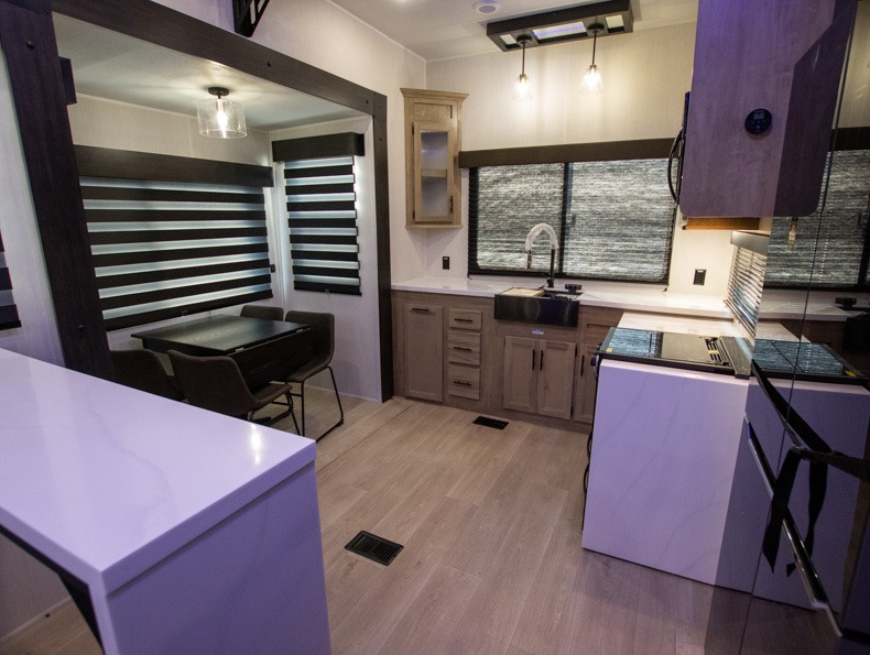 2026 Forest River Cherokee Timberwolf 39DK, $ 83,203