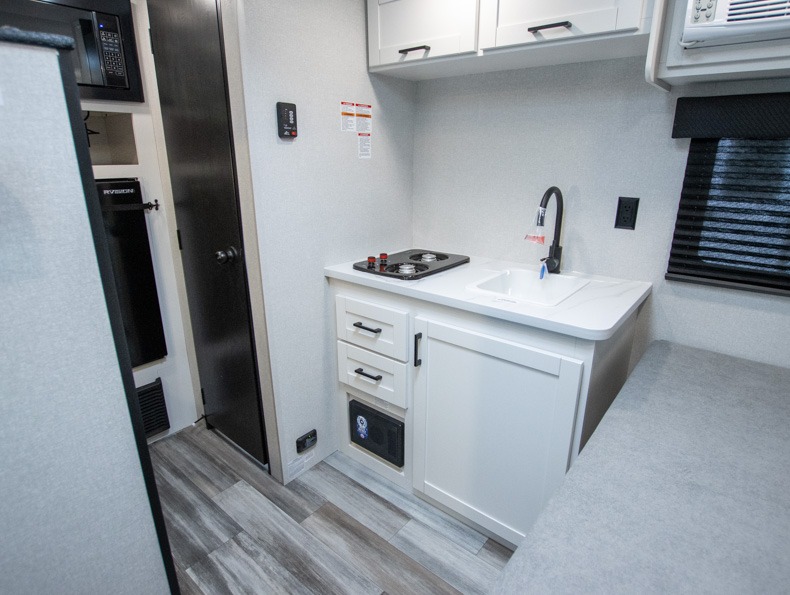 2026 Jayco Jay Flight SLX 130BH Sport Edition, $ 22,193