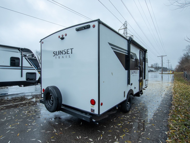 2026 CrossRoads Sunset Trail Select SS17BHS, $ 22,878