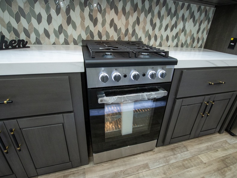 2025 Redwood Redwood 415RD, $ 0