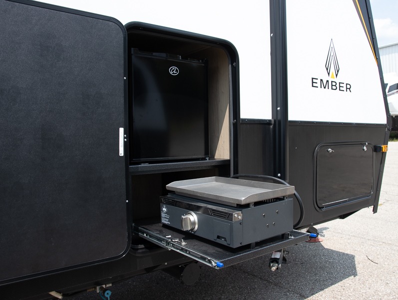 2022 Ember RV Overland Series 171FB, $ 29,987