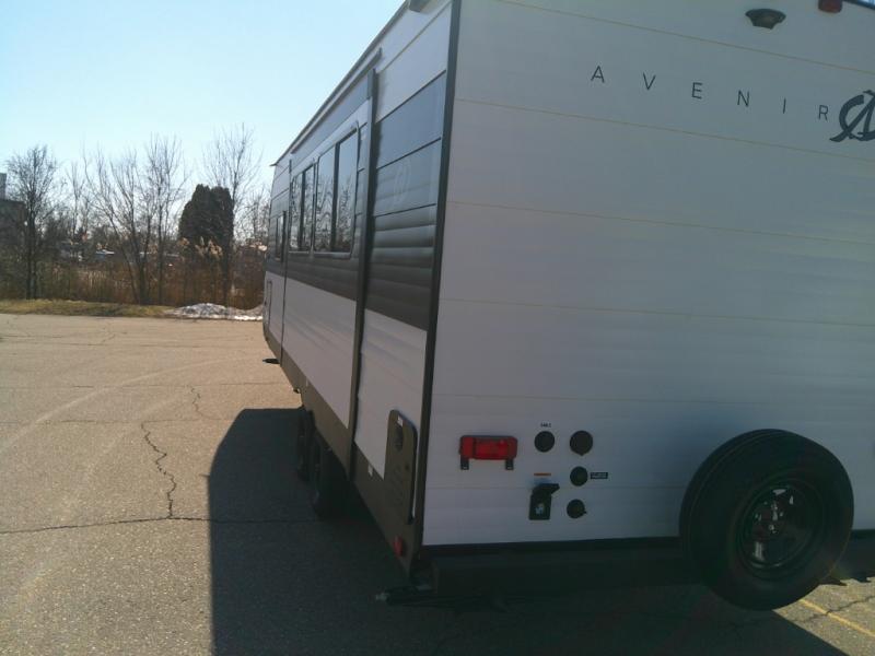 2025 Cruiser RV Avenir 24RB, $ 23,999