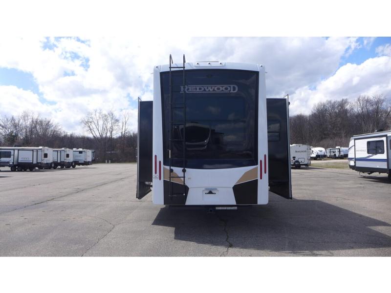 2022 Redwood Redwood RW3401RL, $ 87,995