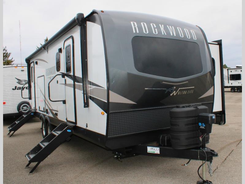 2025 Forest River Rockwood Ultra Lite 2614BS, $ 61,035