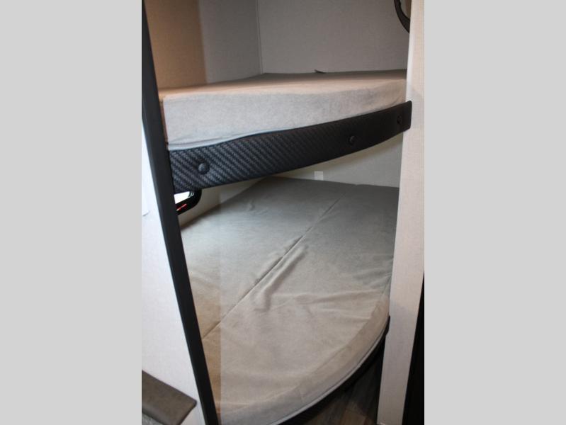 2026 Starcraft Autumn Ridge 26DB, $ 17,995