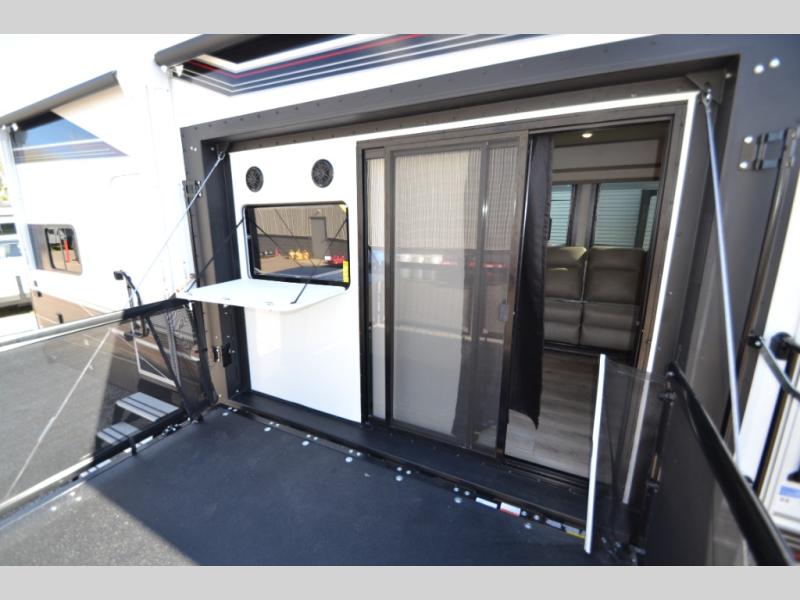 2026 Jayco Seismic 413, $ 142,486