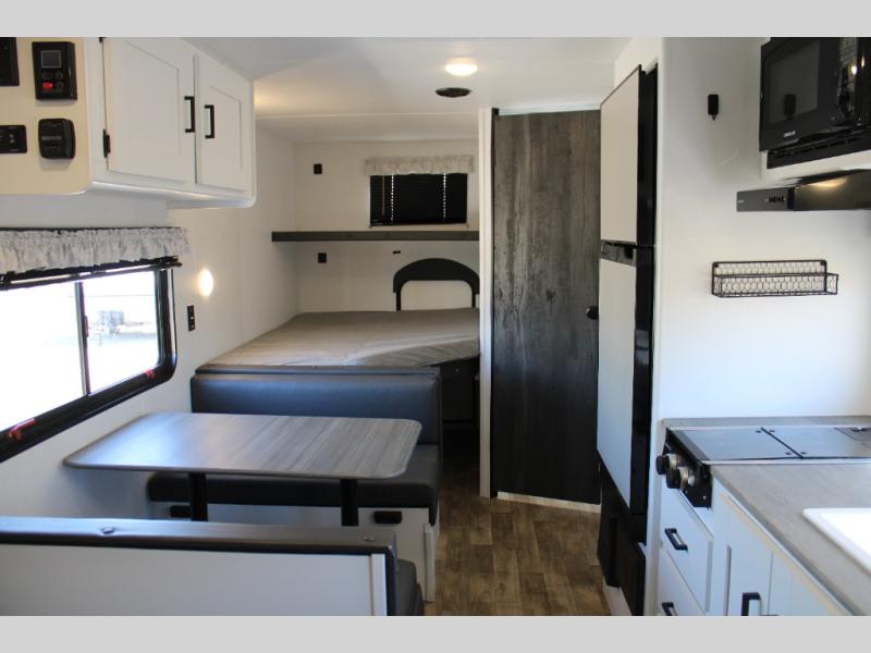 2023 Keystone Hideout 201BH, $ 0