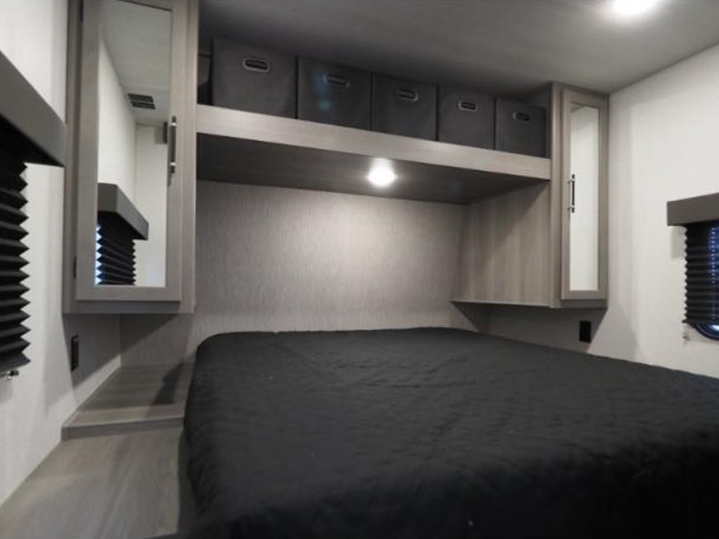 2025 Keystone Hideout 24RBS, $ 23,999
