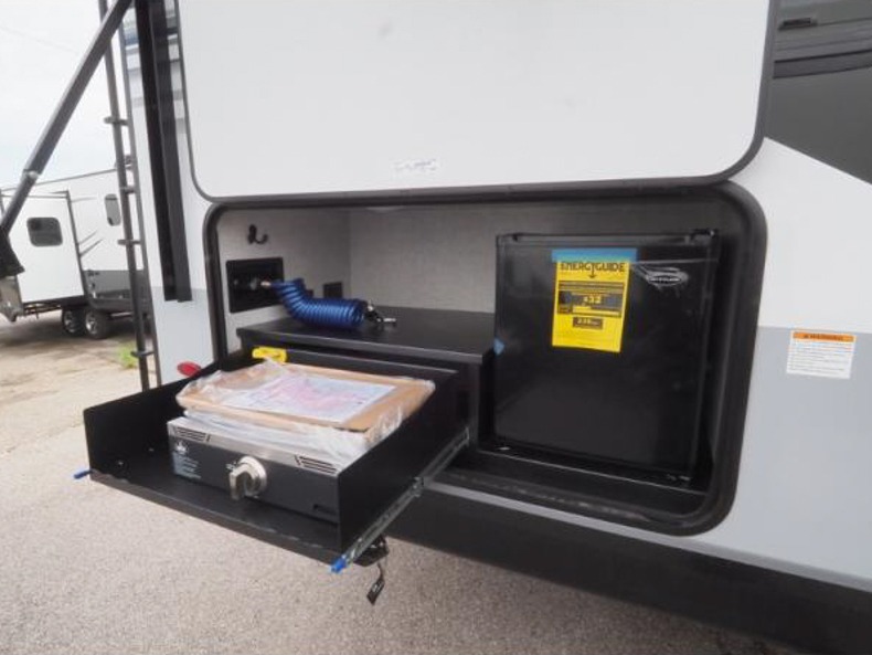 2025 Jayco Jay Feather 21MBH, $ 28,999